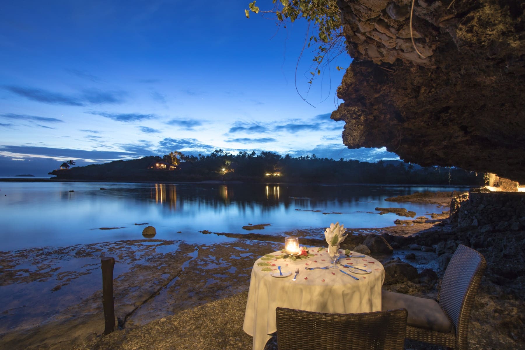 Savasi Island Resort Dinner Setup