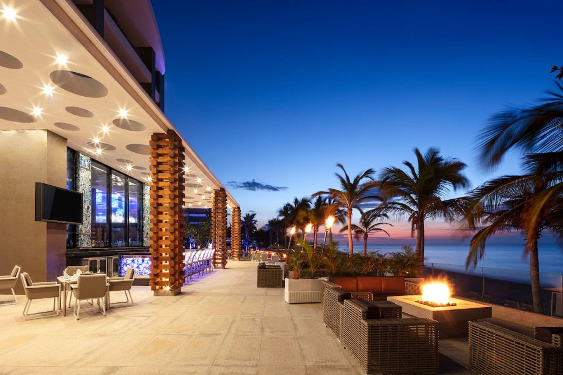 garza-blanca-resort-blanca-blue