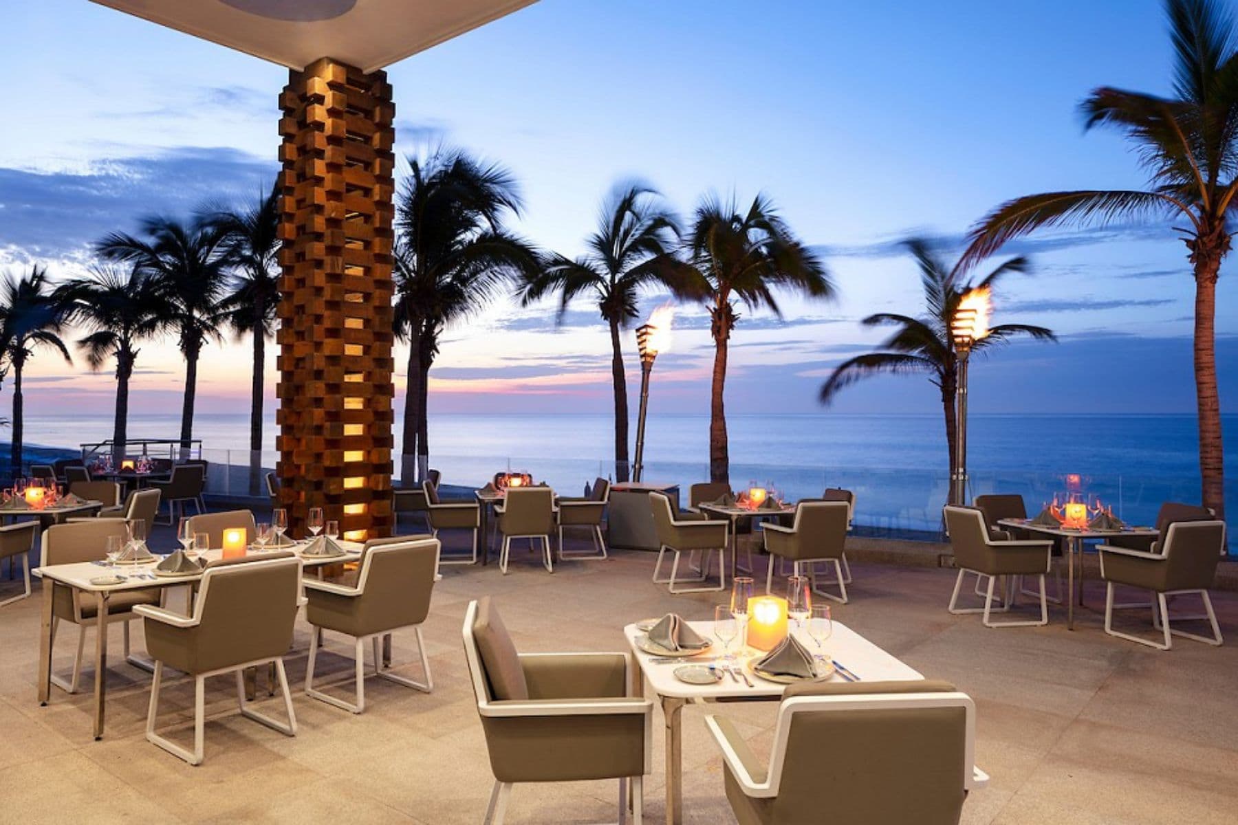 garza-blanca-resort-bocados-chair