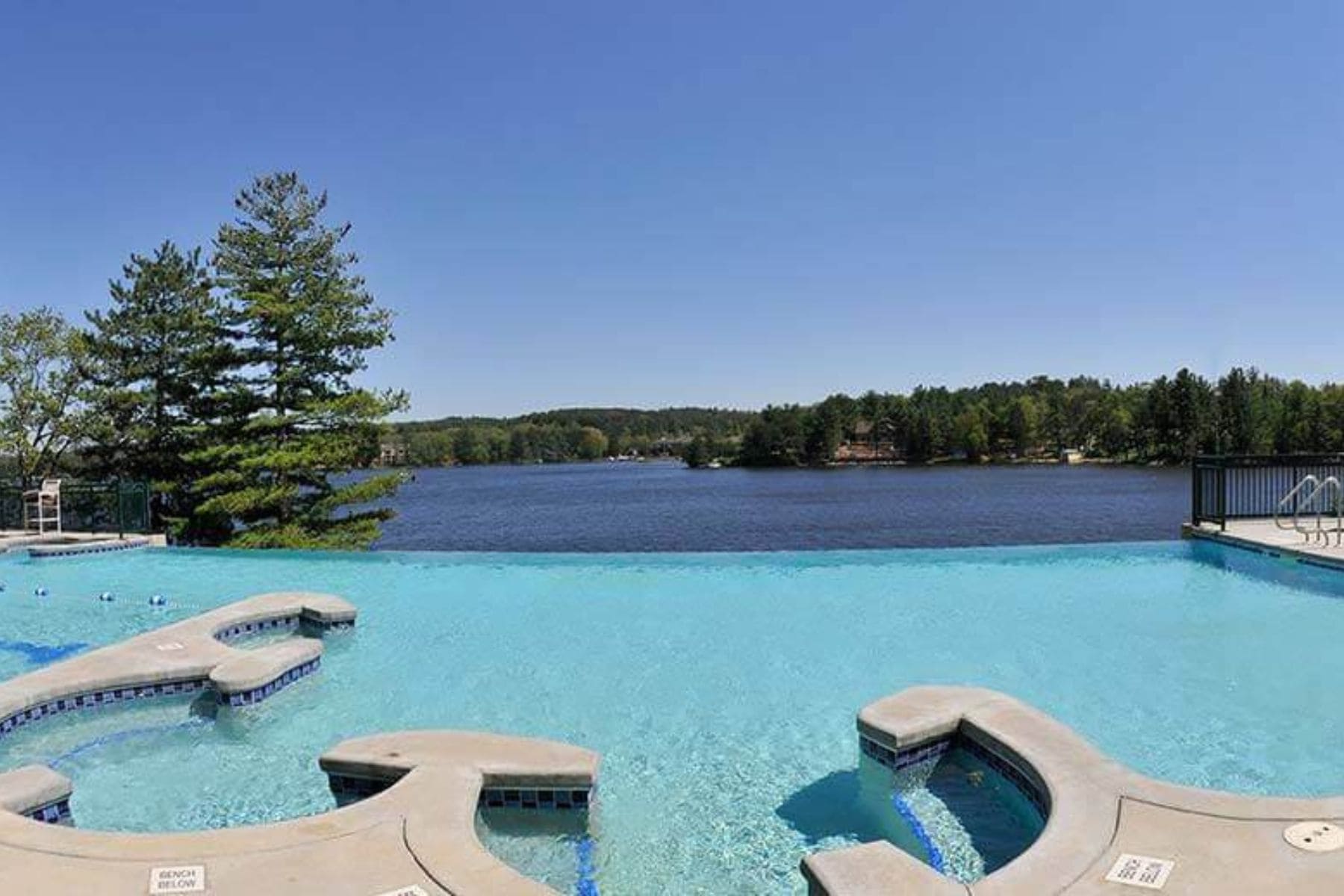 glacier-canyon-lodge-swimming-pool
