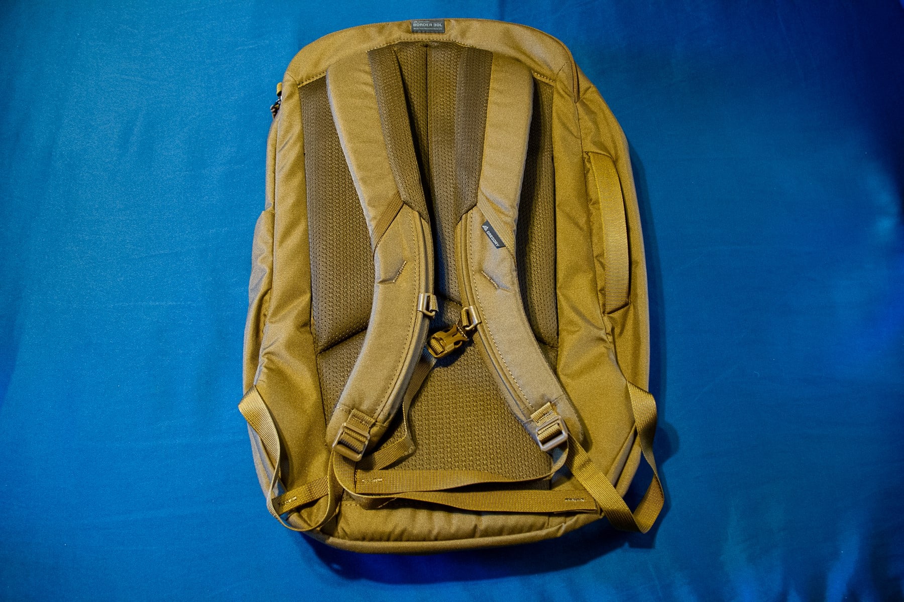 gregory-border-traveler-30-back-view