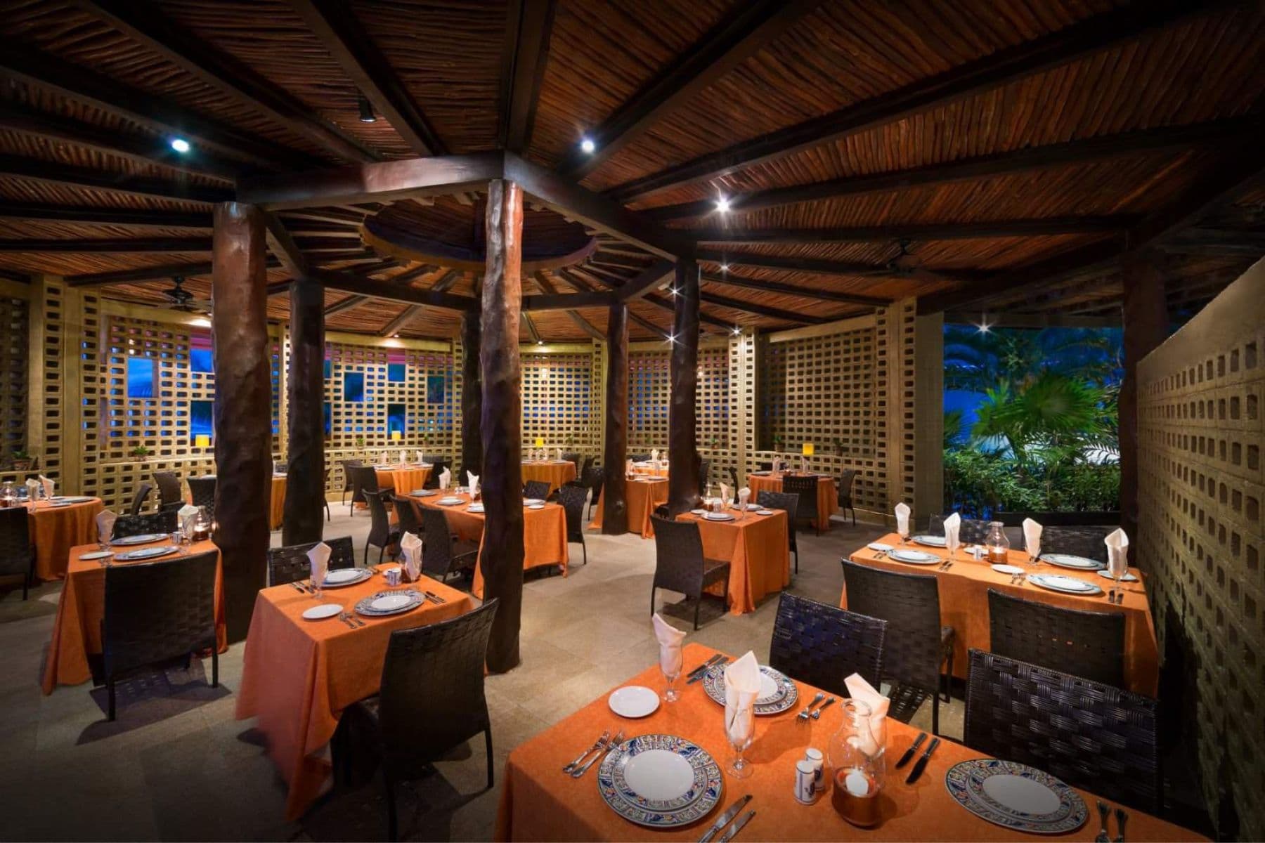 hard-rock-hotel-cancun-dining