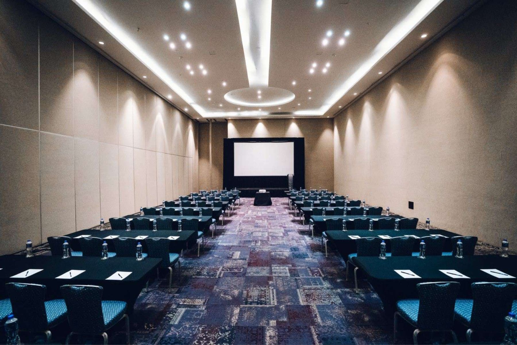 hard-rock-hotel-cancun-meeting
