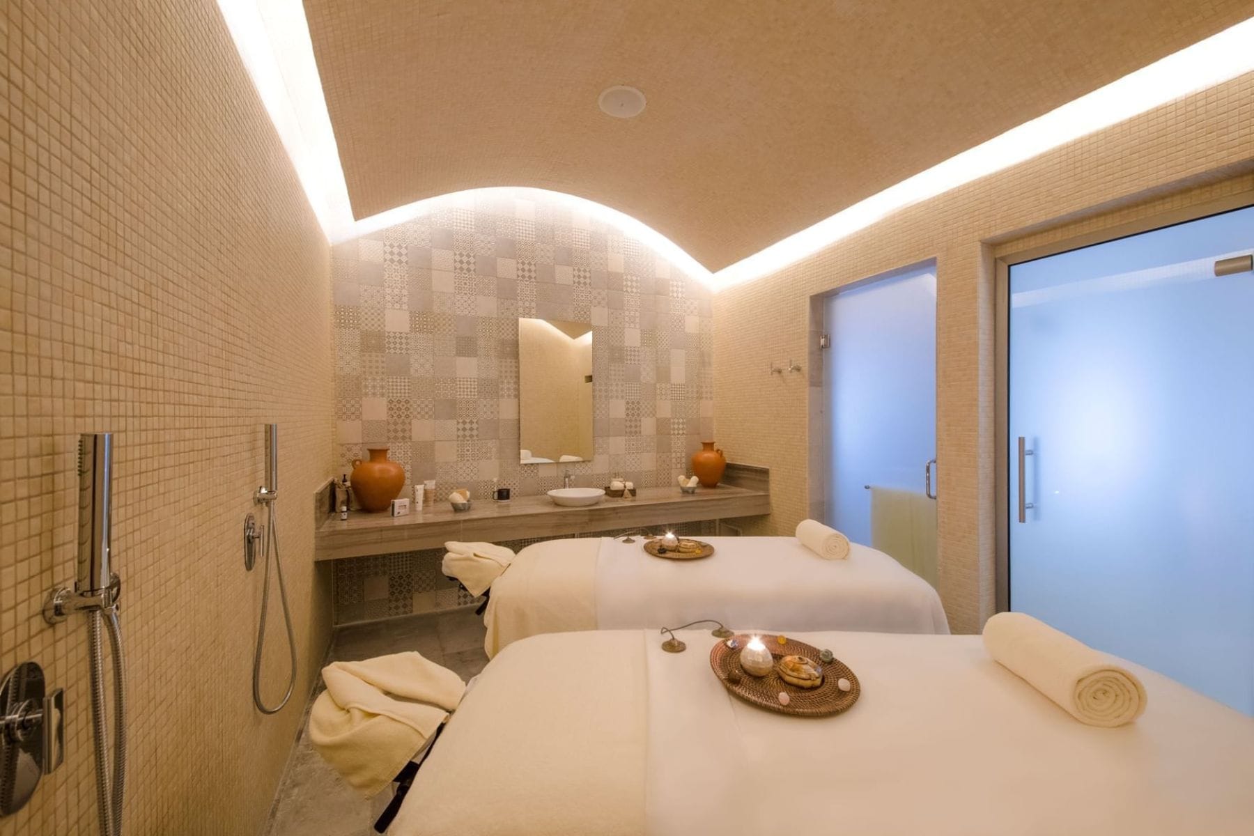 haven-riviera-cancun-spa-couple