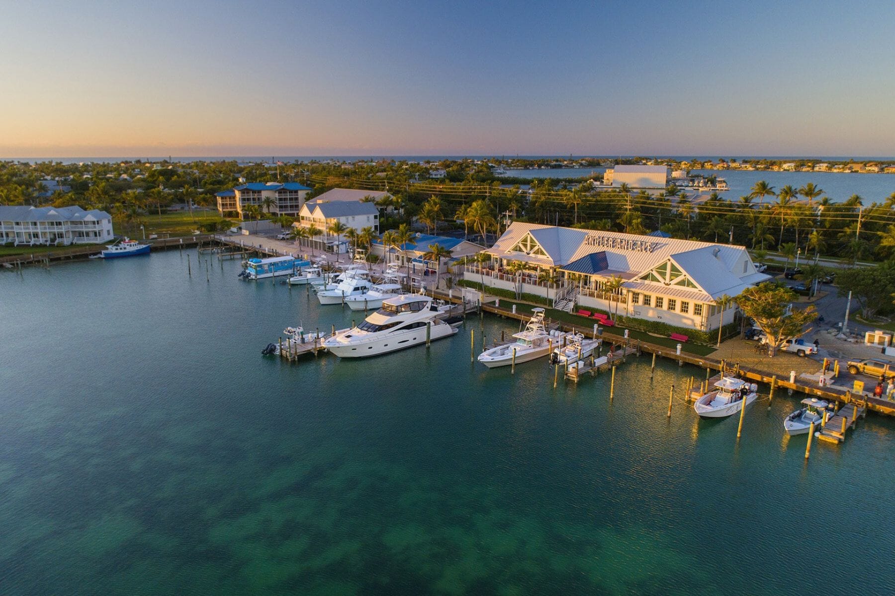 Hawks Cay Resort Boats