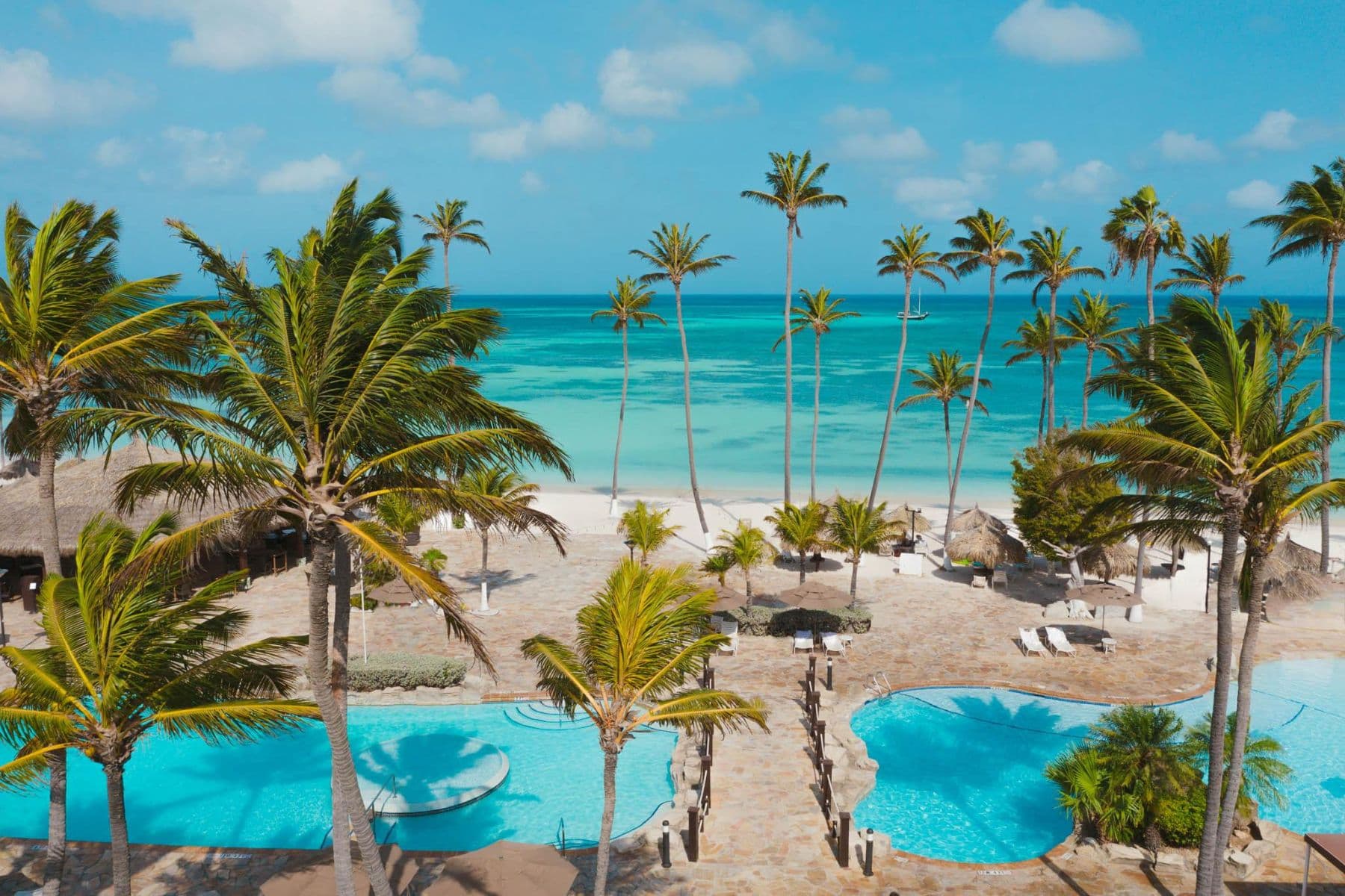holiday-inn-resort-aruba-aerial-view