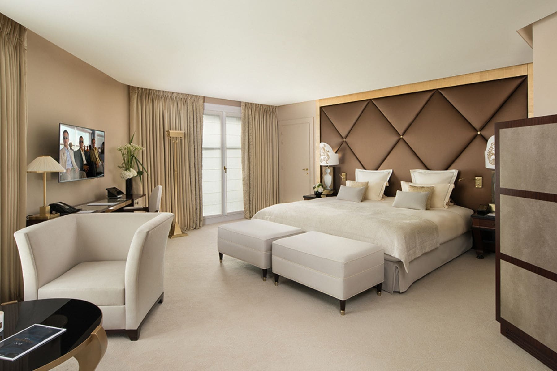 Hotel Barriere Le Fouquets Junior Bed