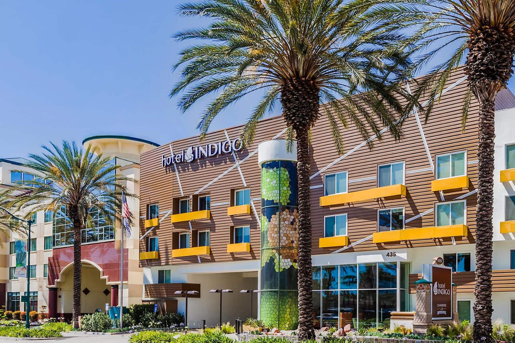 hotel-indigo-anaheim-featured