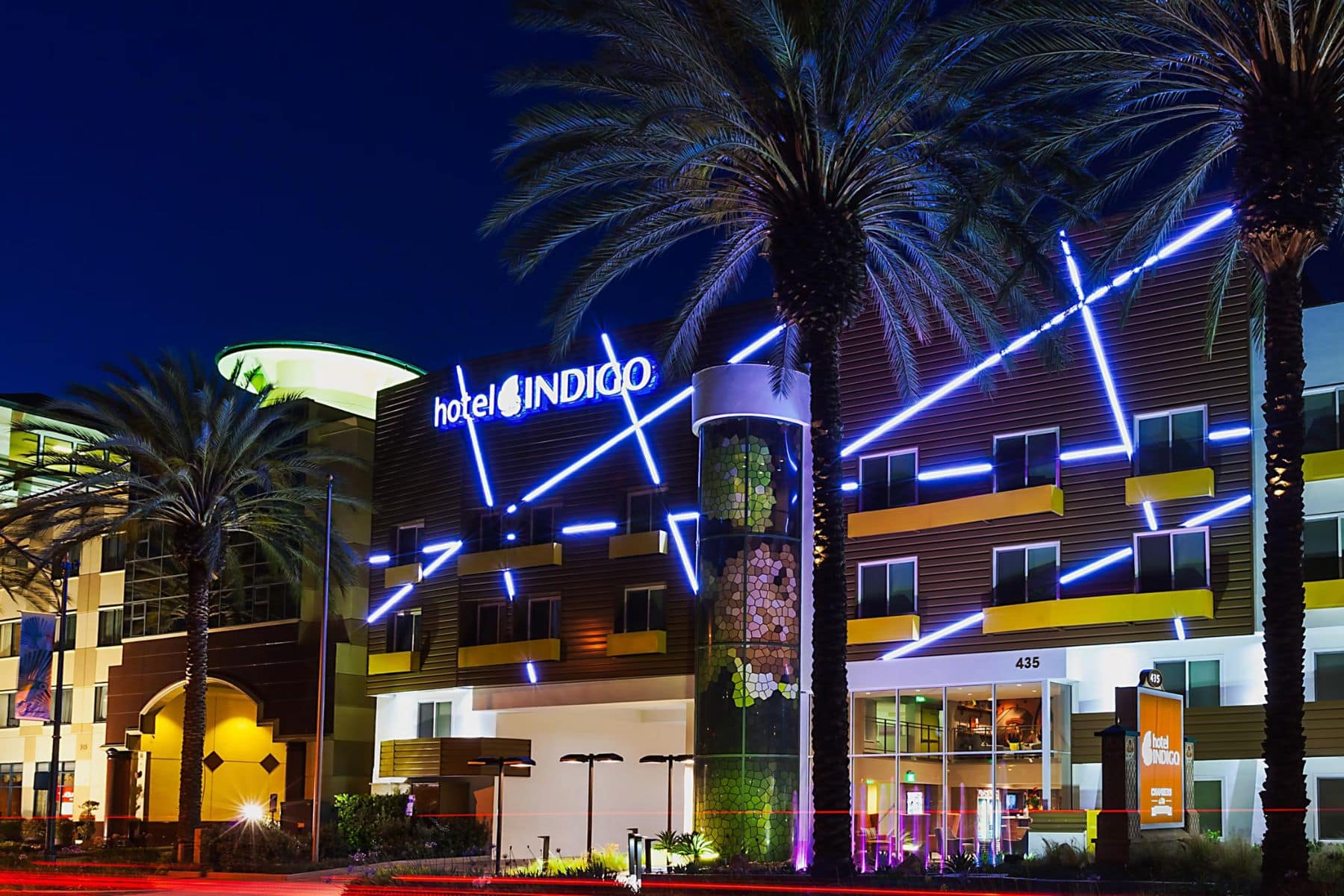 Hotel Indigo Anaheim Night