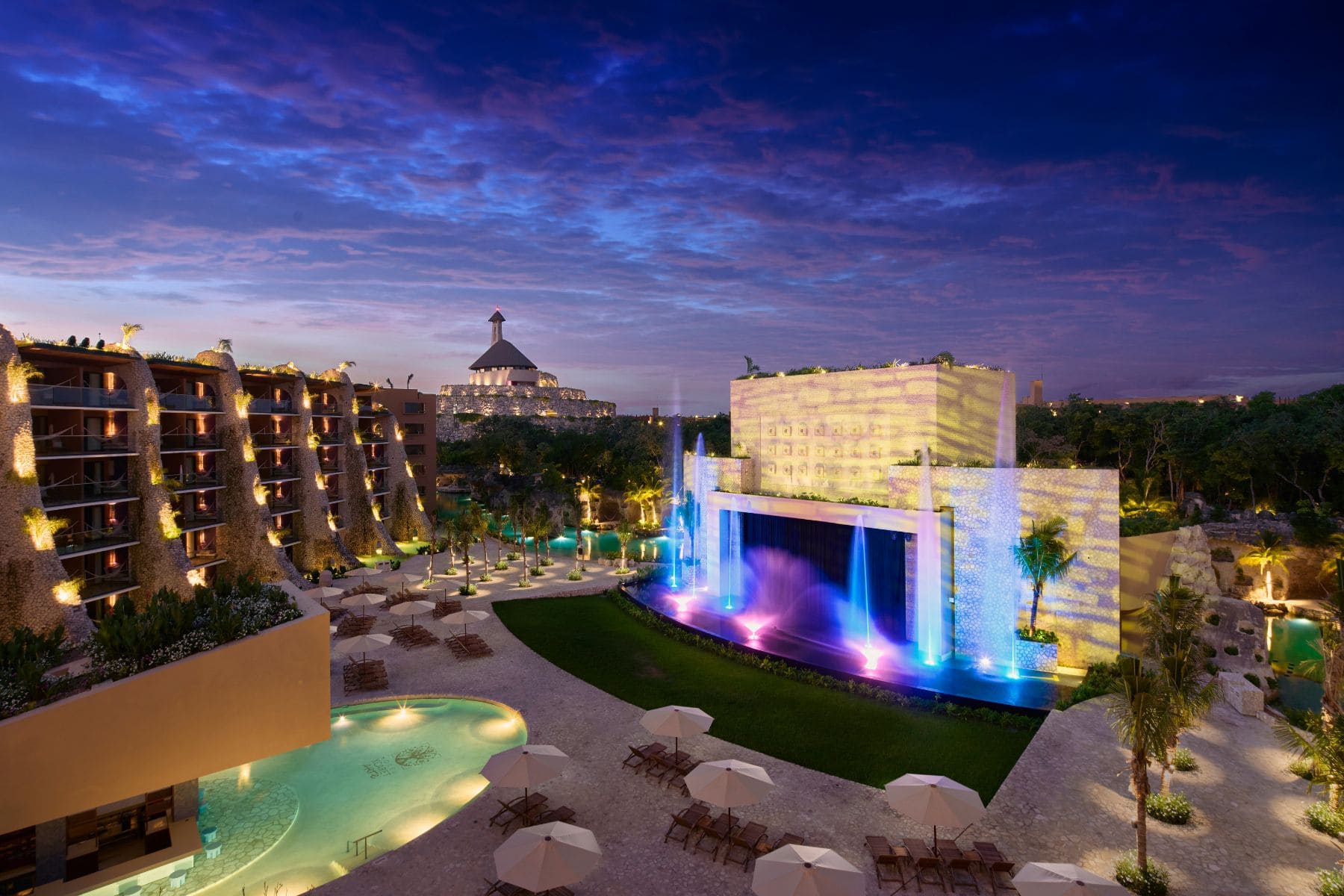 hotel-xcaret-arte-night
