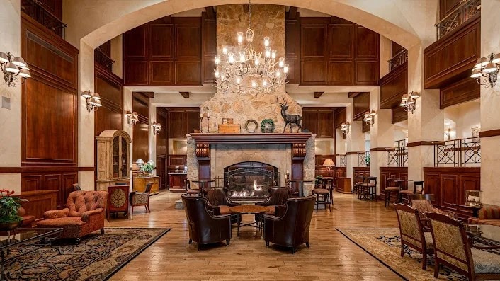 Houstonian Hotel Lobby