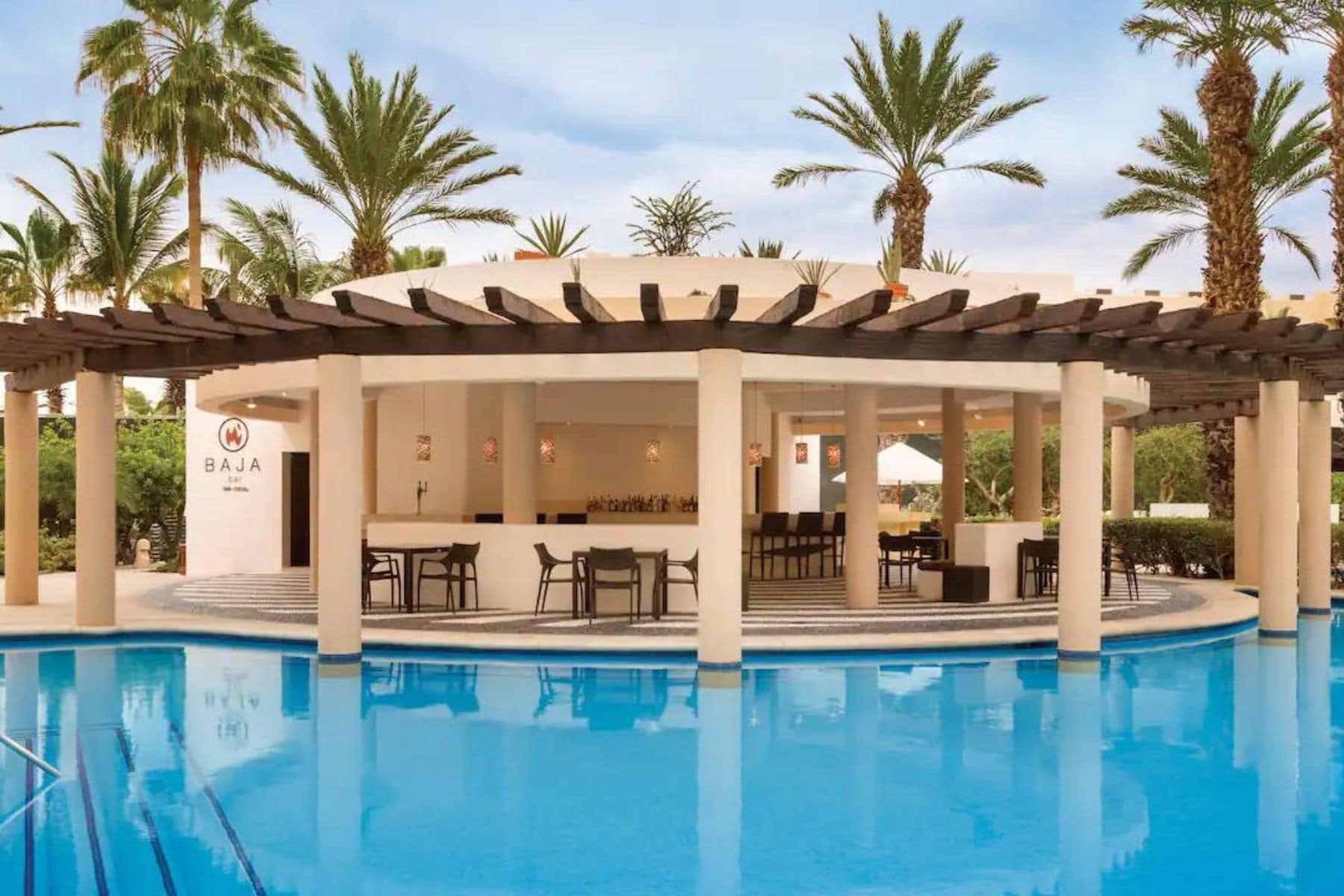hyatt-ziva-los-cabo-pool-bar