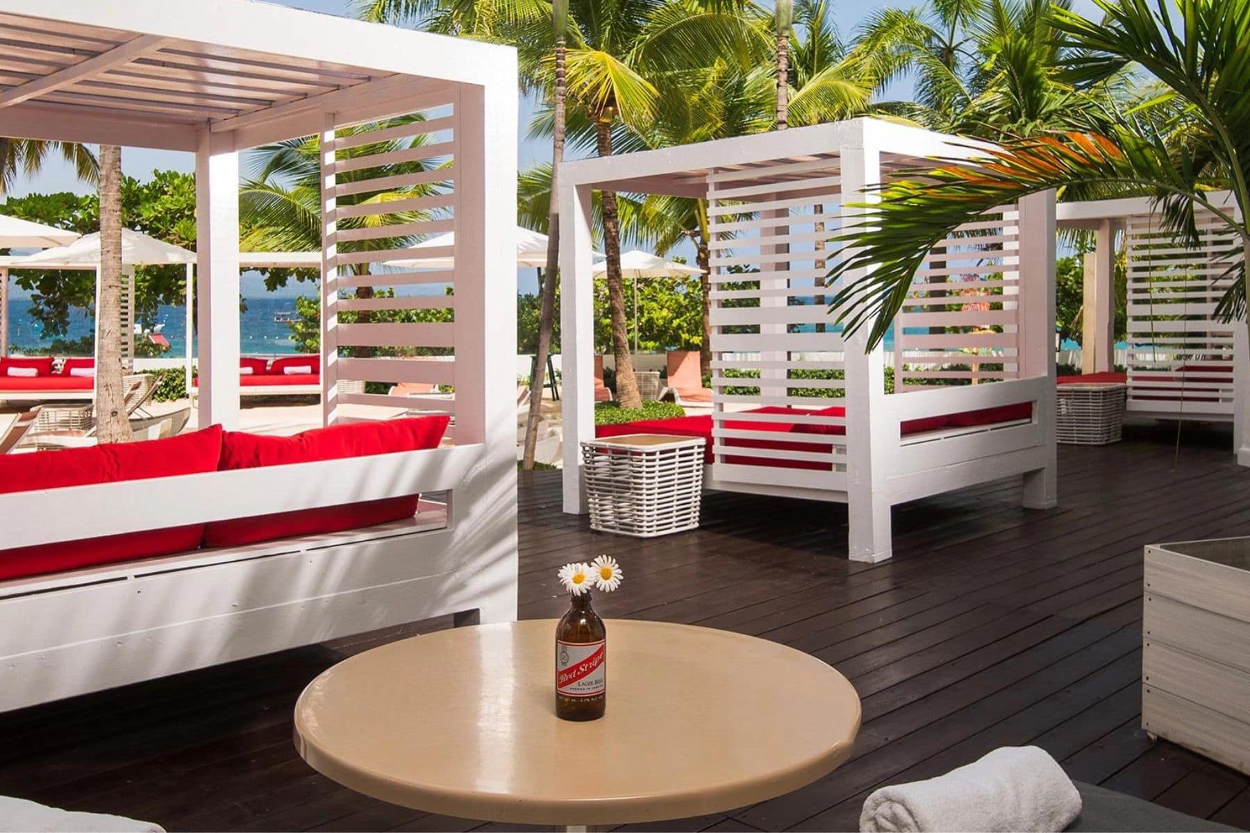 Junior Suite With Cabana Ocean View Dining
