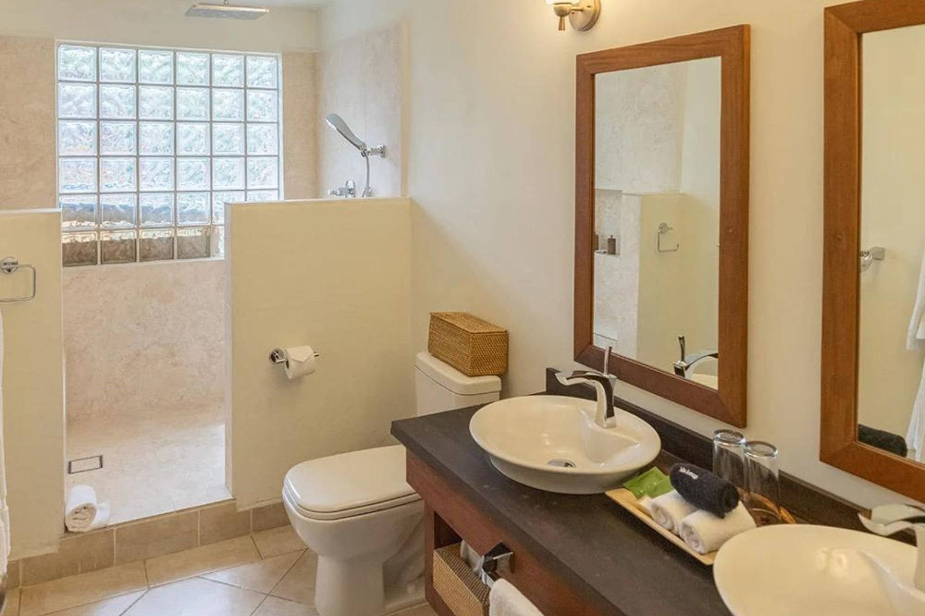 ka-ana-resort-bath