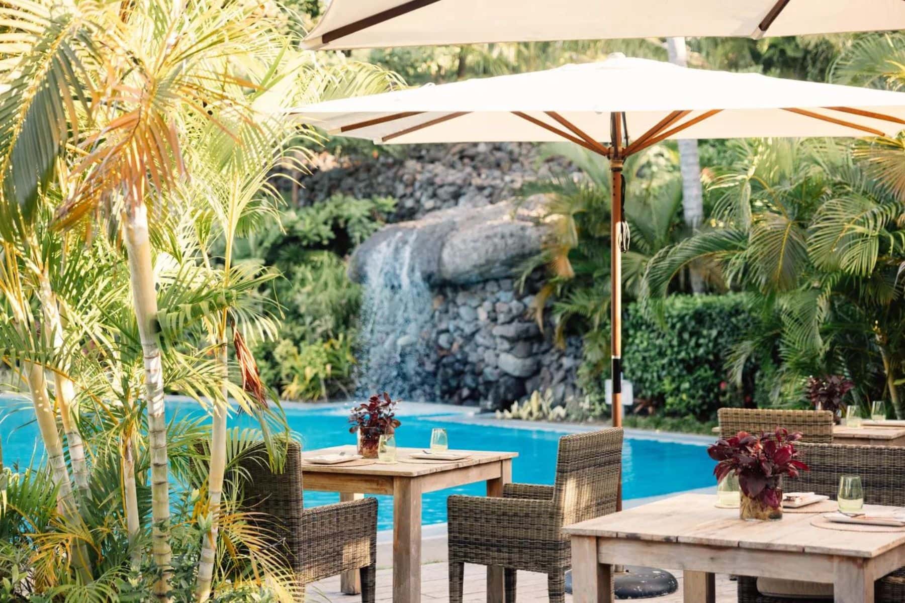kokomo-private-island-resort-table
