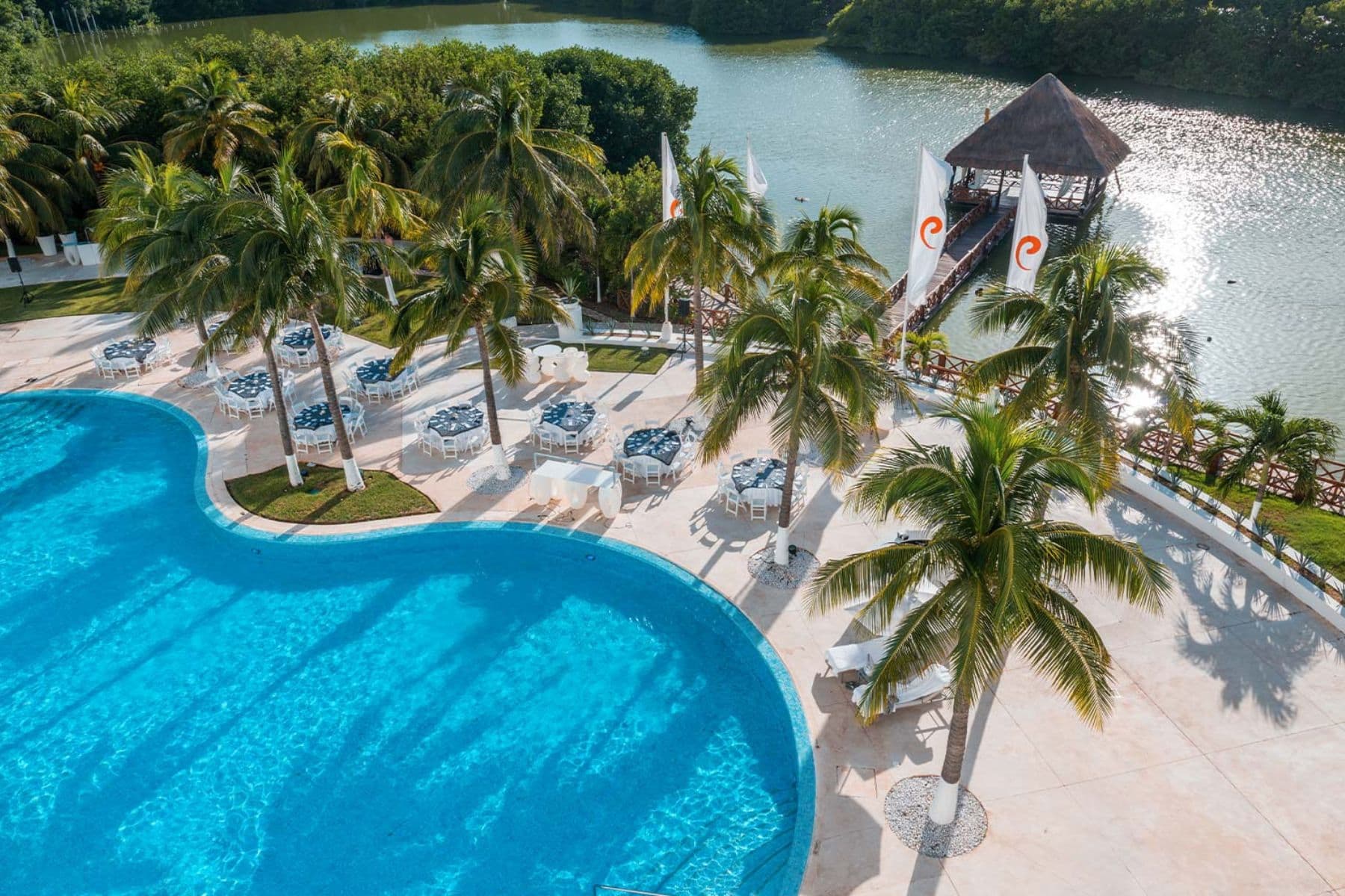 le-blanc-spa-resort-pool