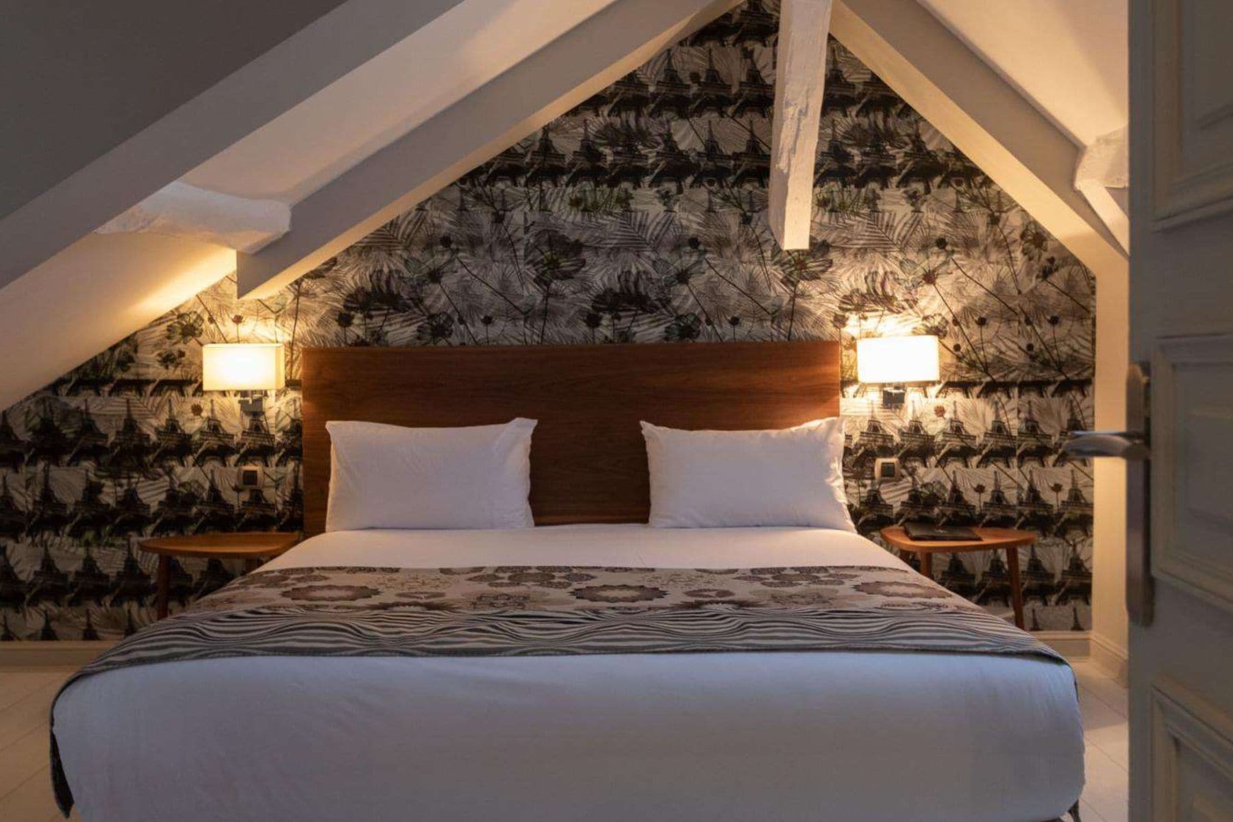 Le Prince Regent Residence And Spa Bed Room