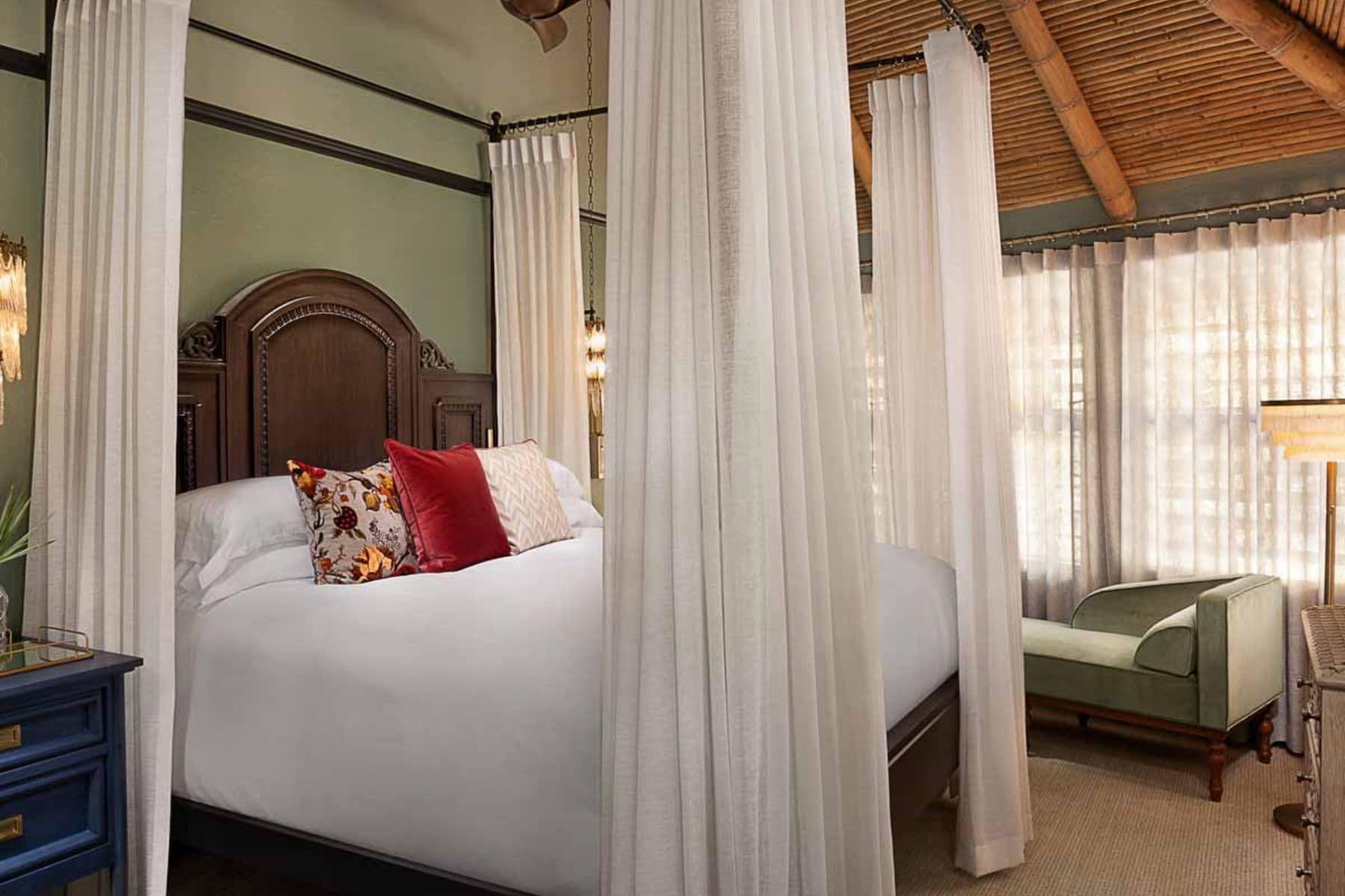 little-palm-island-resort-and-spa-little-torch-key-florida-bed