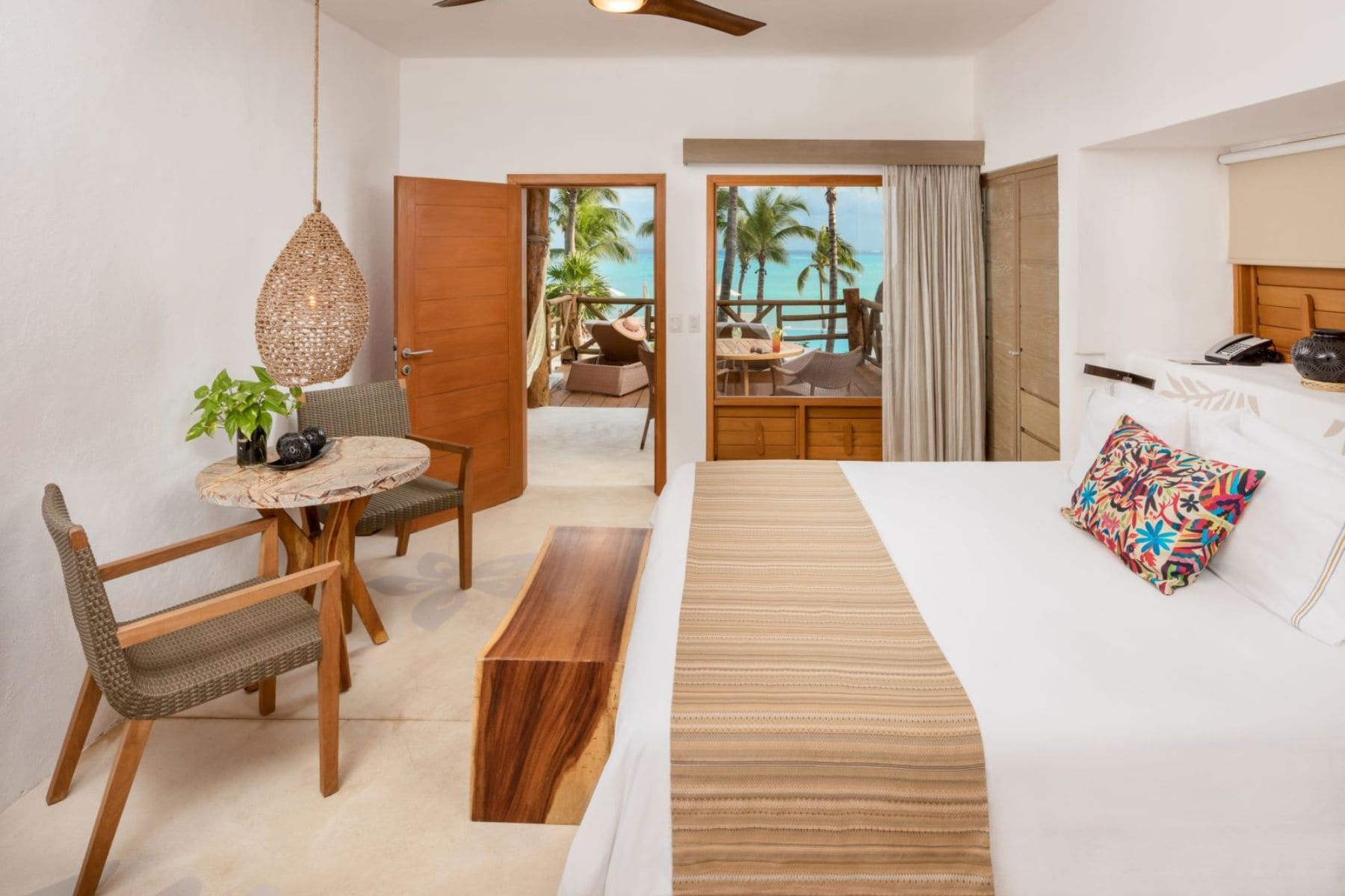 mahekal-beach-resort-bed