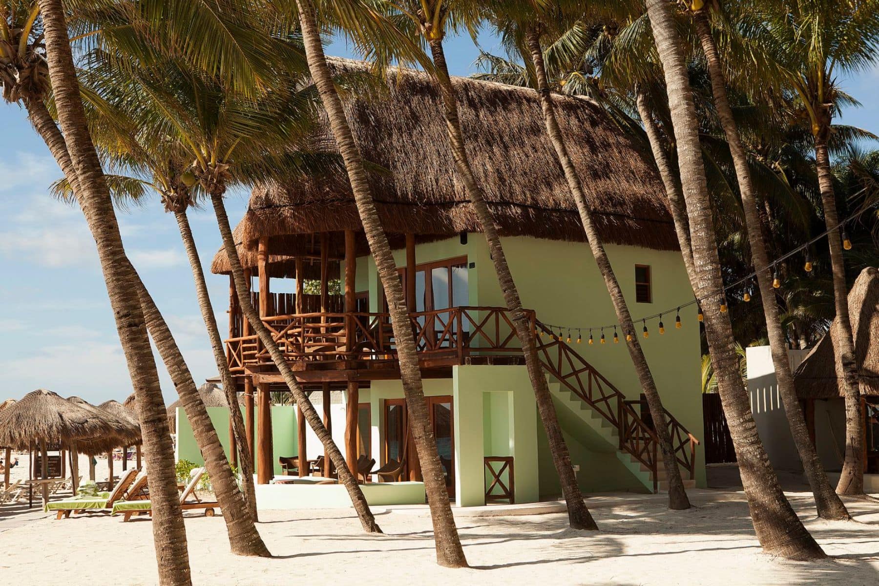 mahekal-beach-resort-palapa