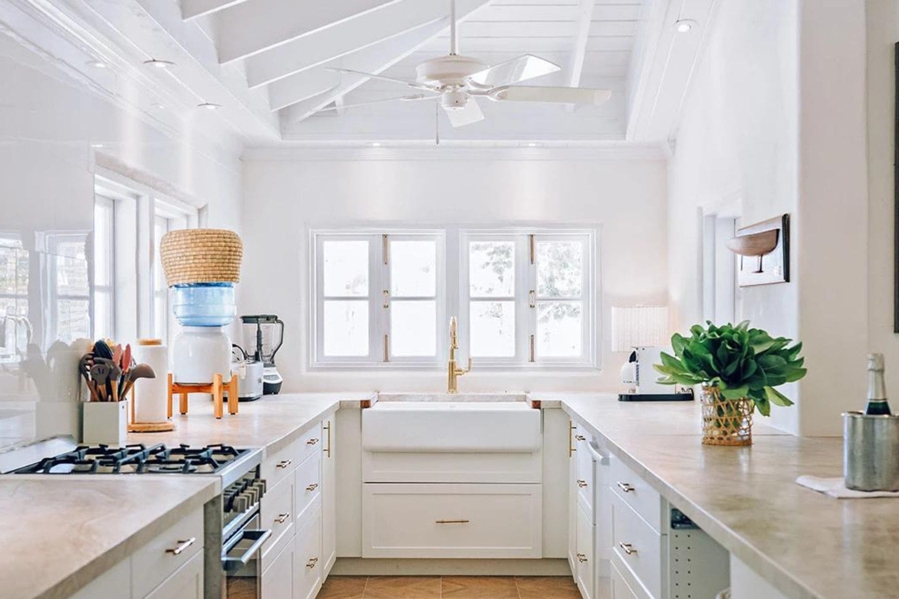 Mahogany Villa Kitchen