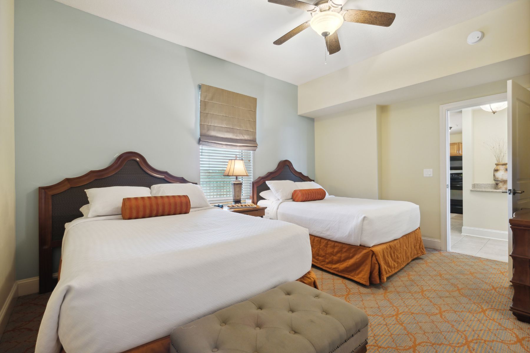 marina-inn-at-grande-dunes-beds