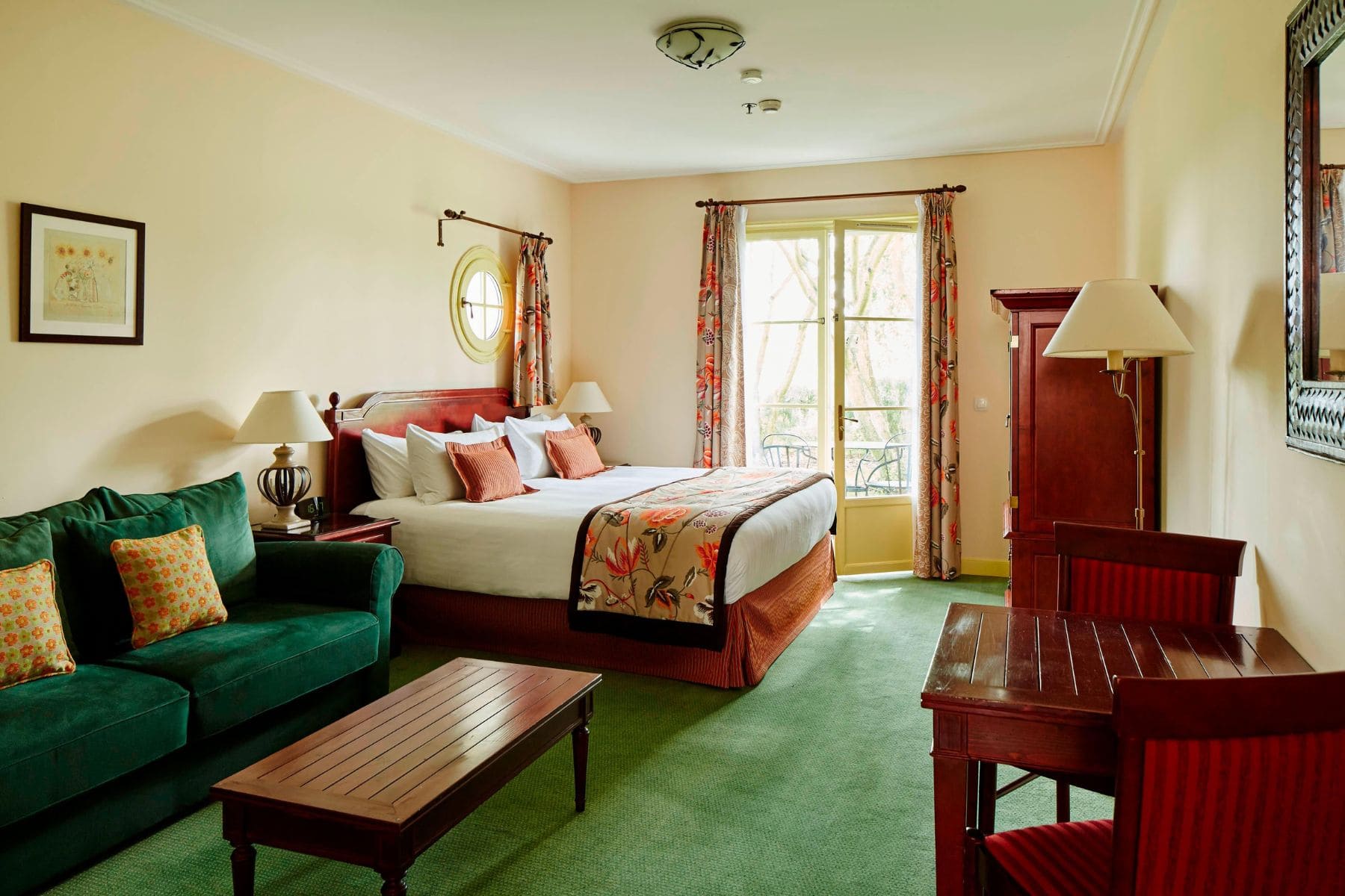 Marriotts Village D Ile De France Bed