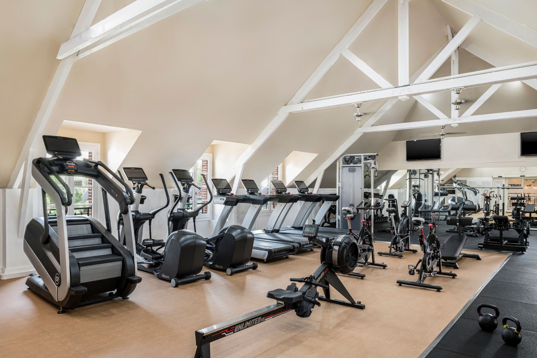 marriotts-village-d-Ile-de-france-gym