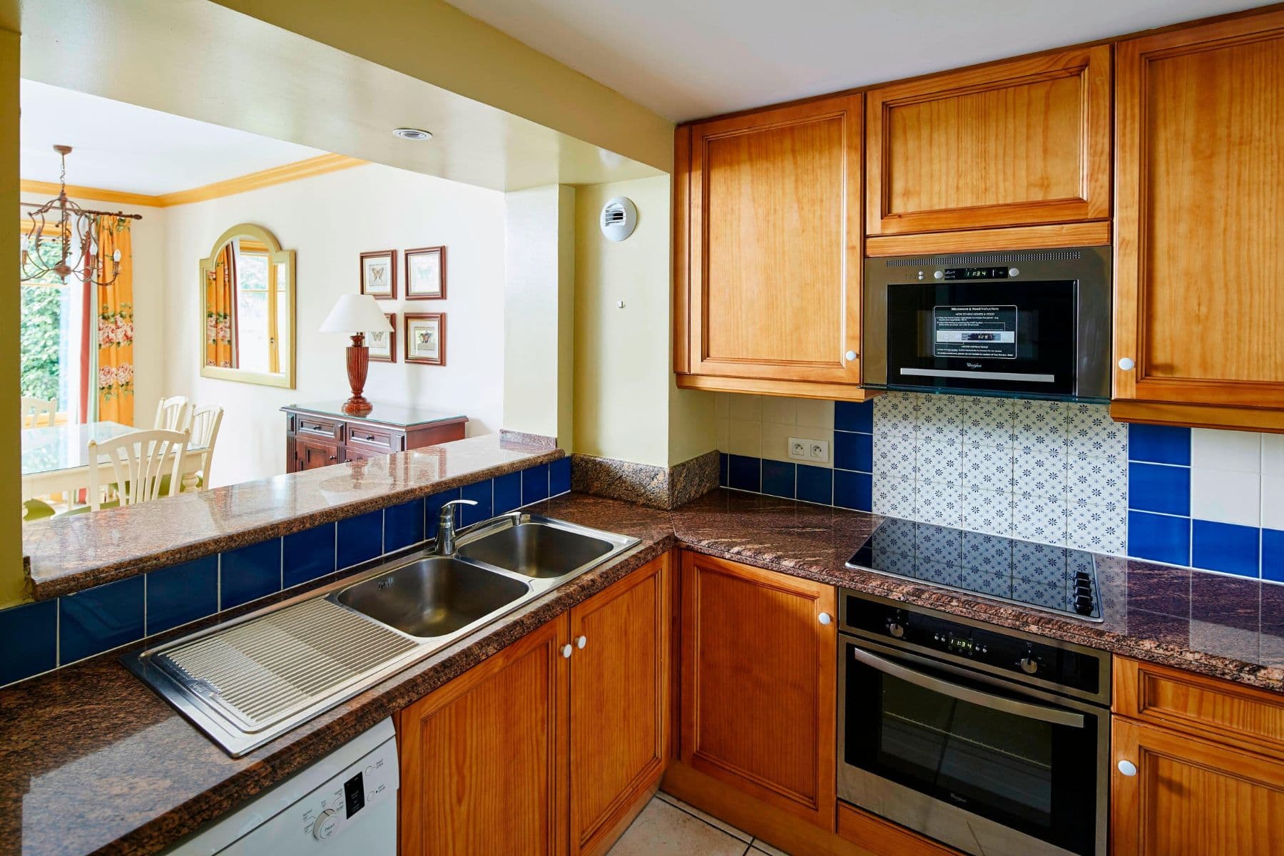 Marriotts Village D Ile De France Kitchen