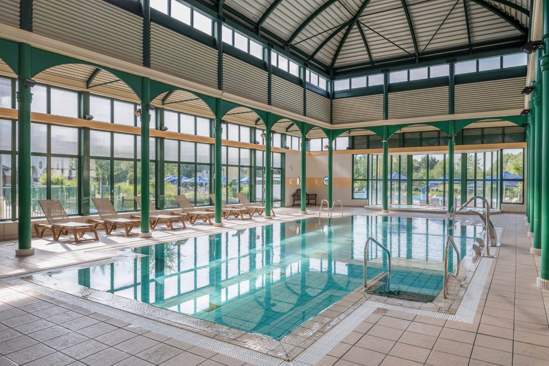 Marriotts Village D Ile De France Pool