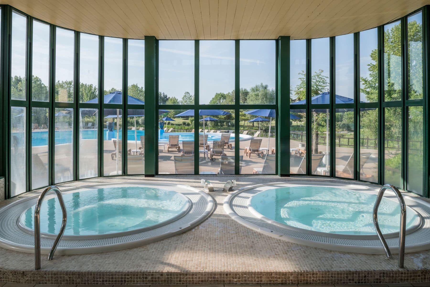 Marriotts Village D Ile De France Whirlpool