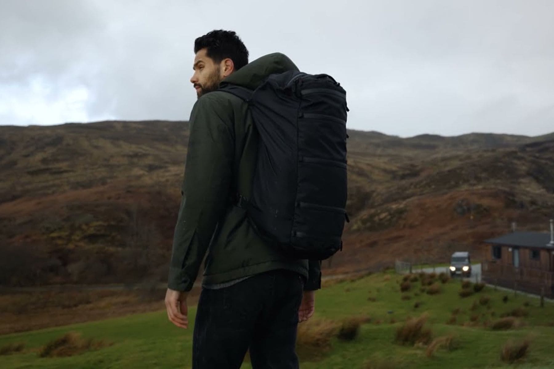 Matador SEG42 is built for the maximum organization in a minimalist design