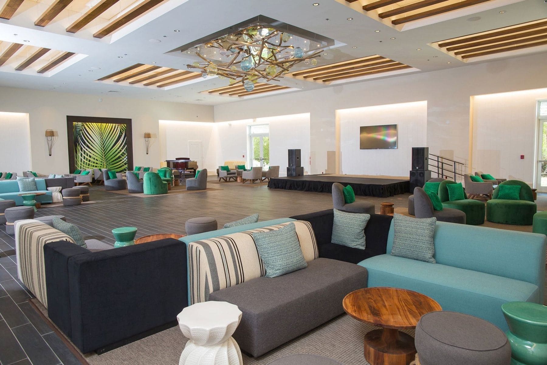 meeting at warwick paradise