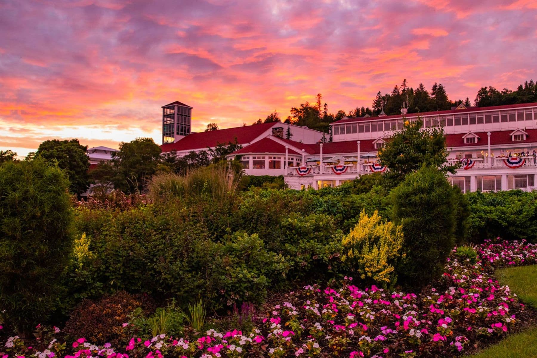 mission-point-resort-flowers