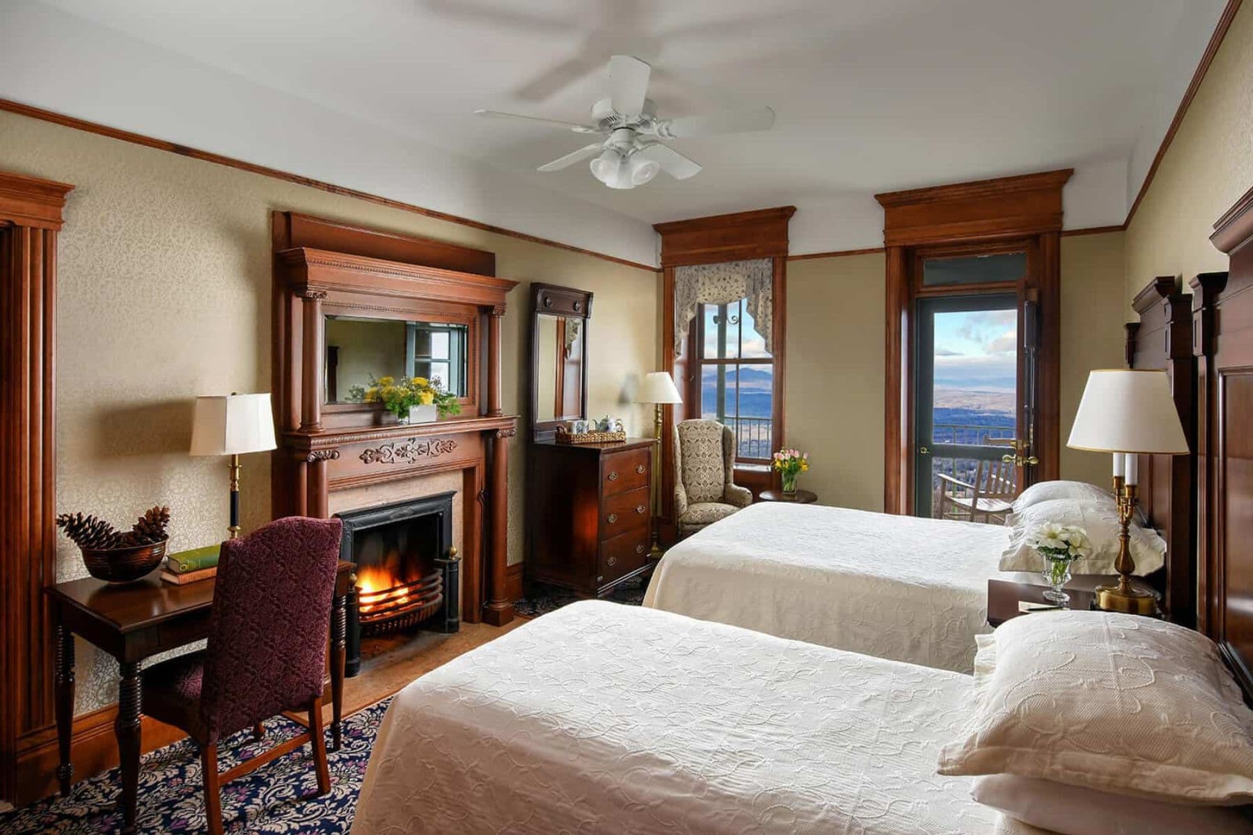 mohonk-mountain-house-new-paltz-new-york-two-beds
