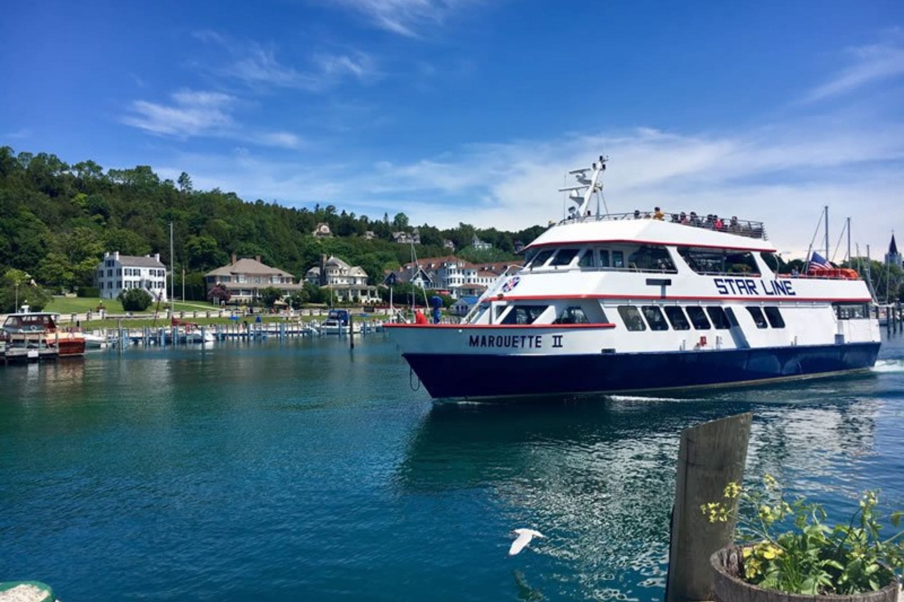 murray-hotel-ferry