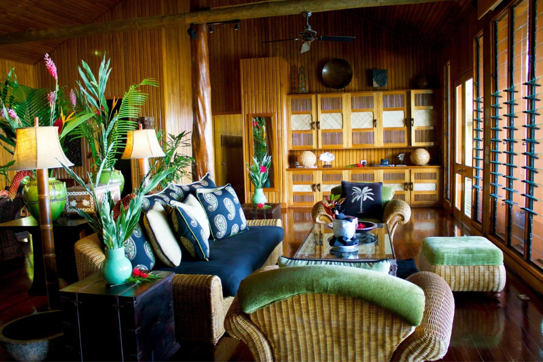 namale-the-fiji-islands-resort-and-spa-luxury-interior