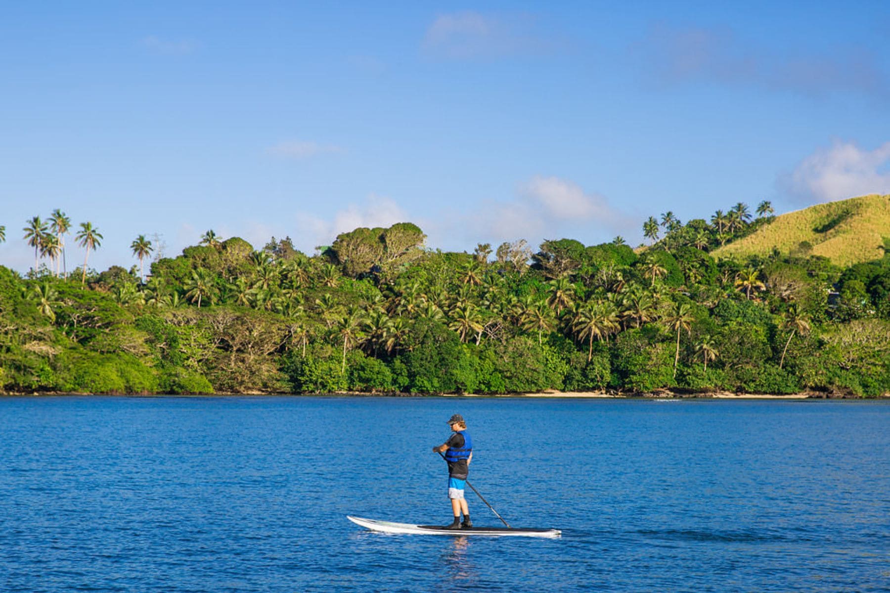 namale-the-fiji-islands-resort-and-spa-paddle