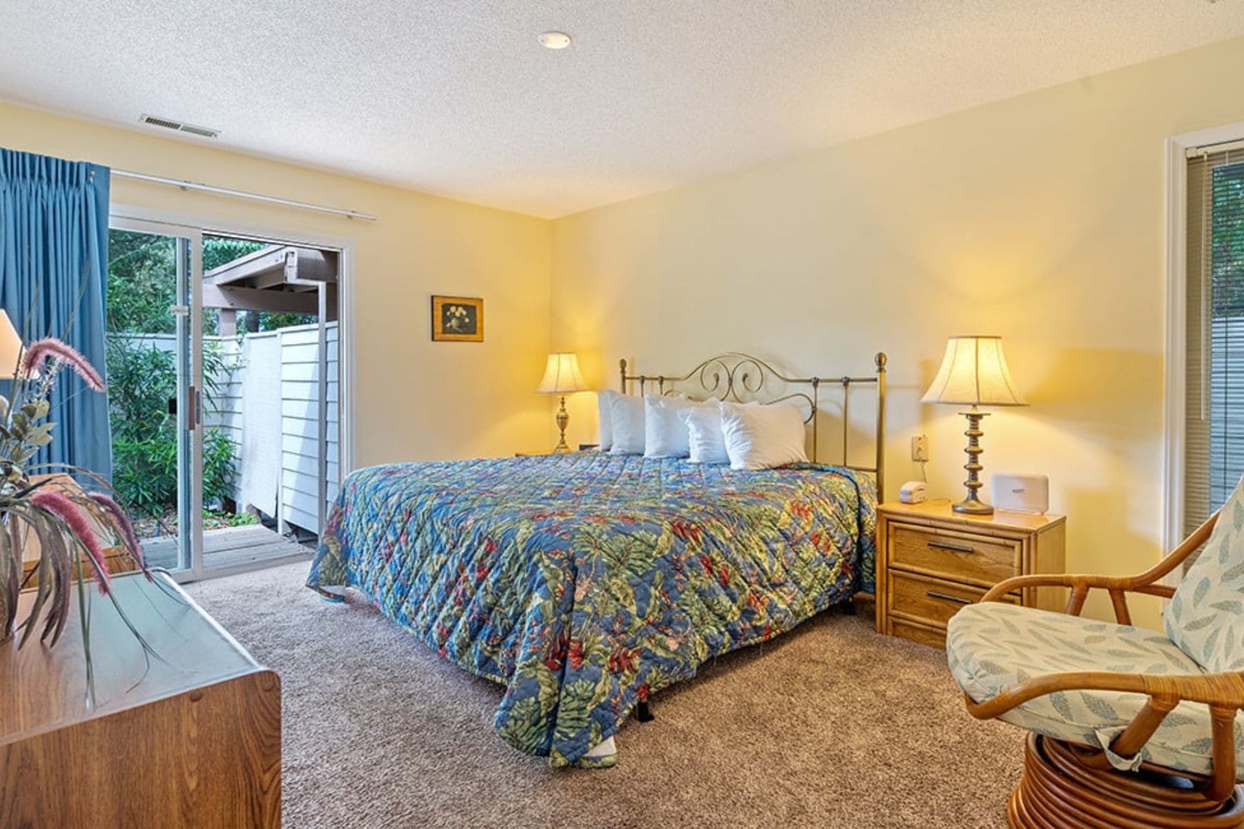 Ocean Creek Resort Garden Bed