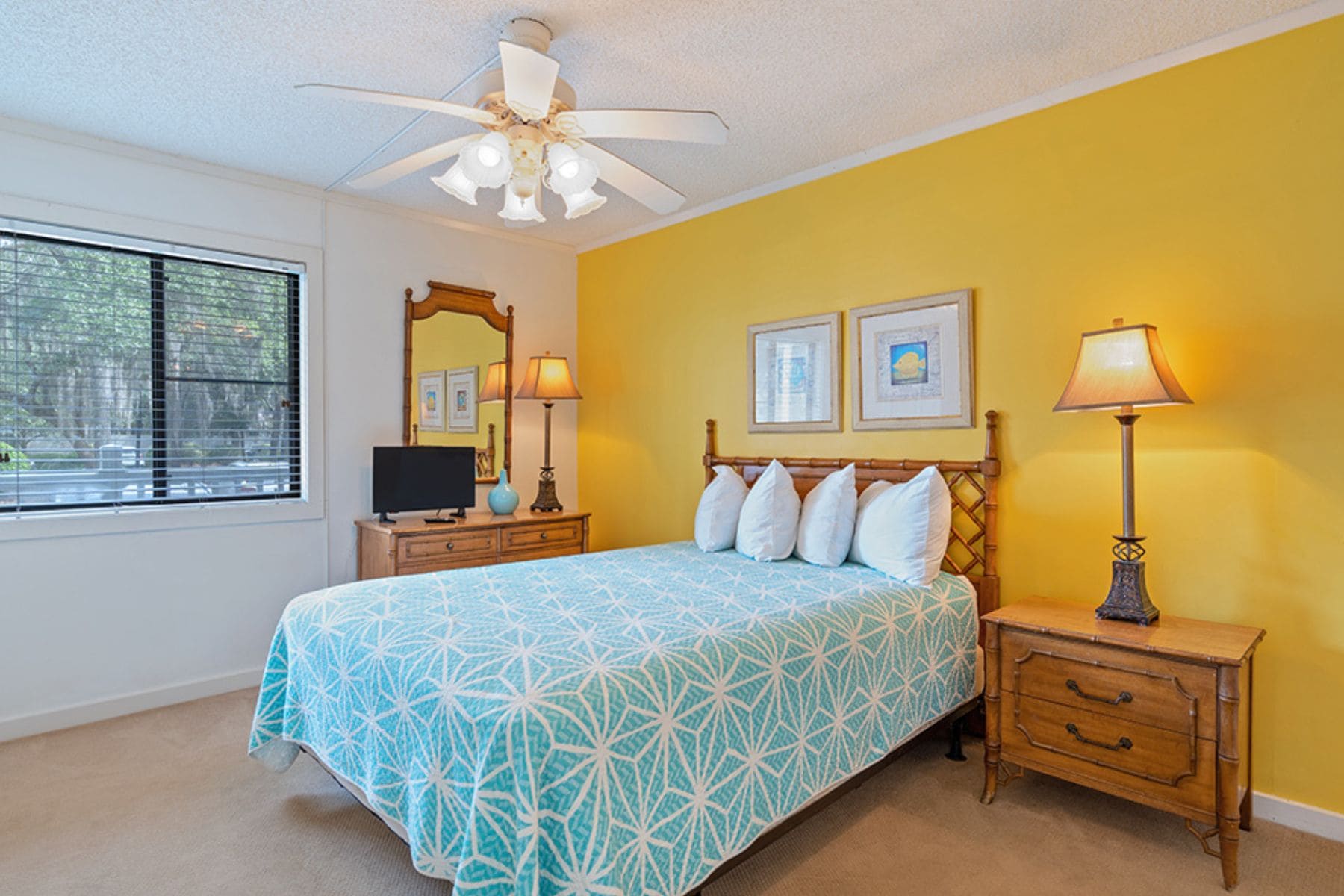 Ocean Creek Resort Lodge Bed