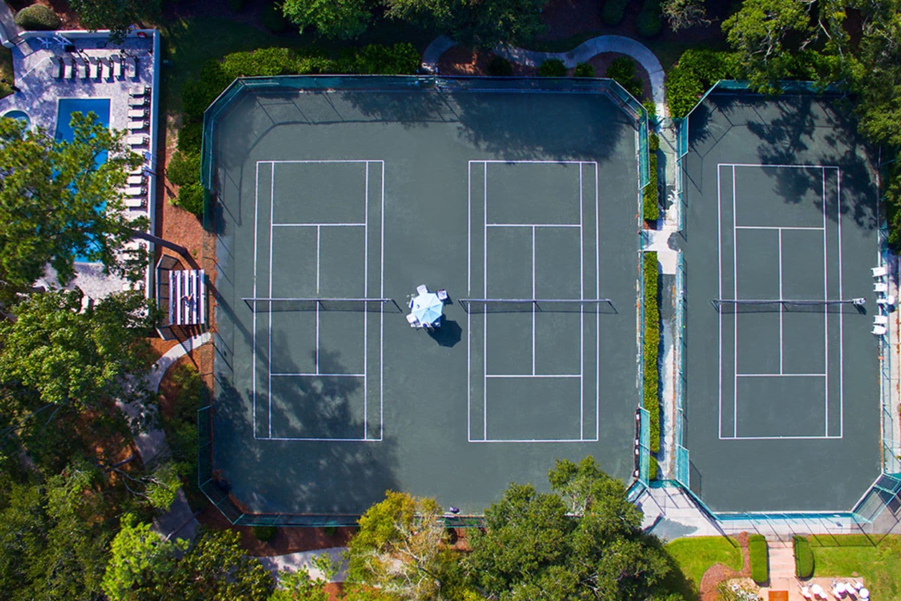 ocean-creek-resort-tennis-court