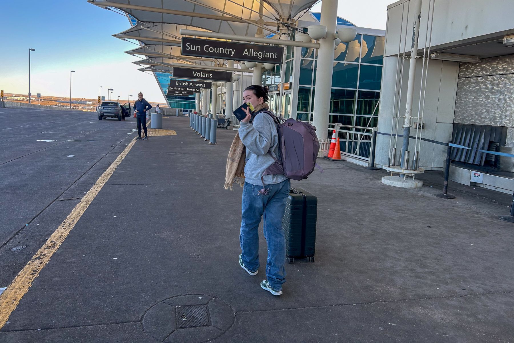 osprey-sojourn-porter-travel-backpack-access-airline