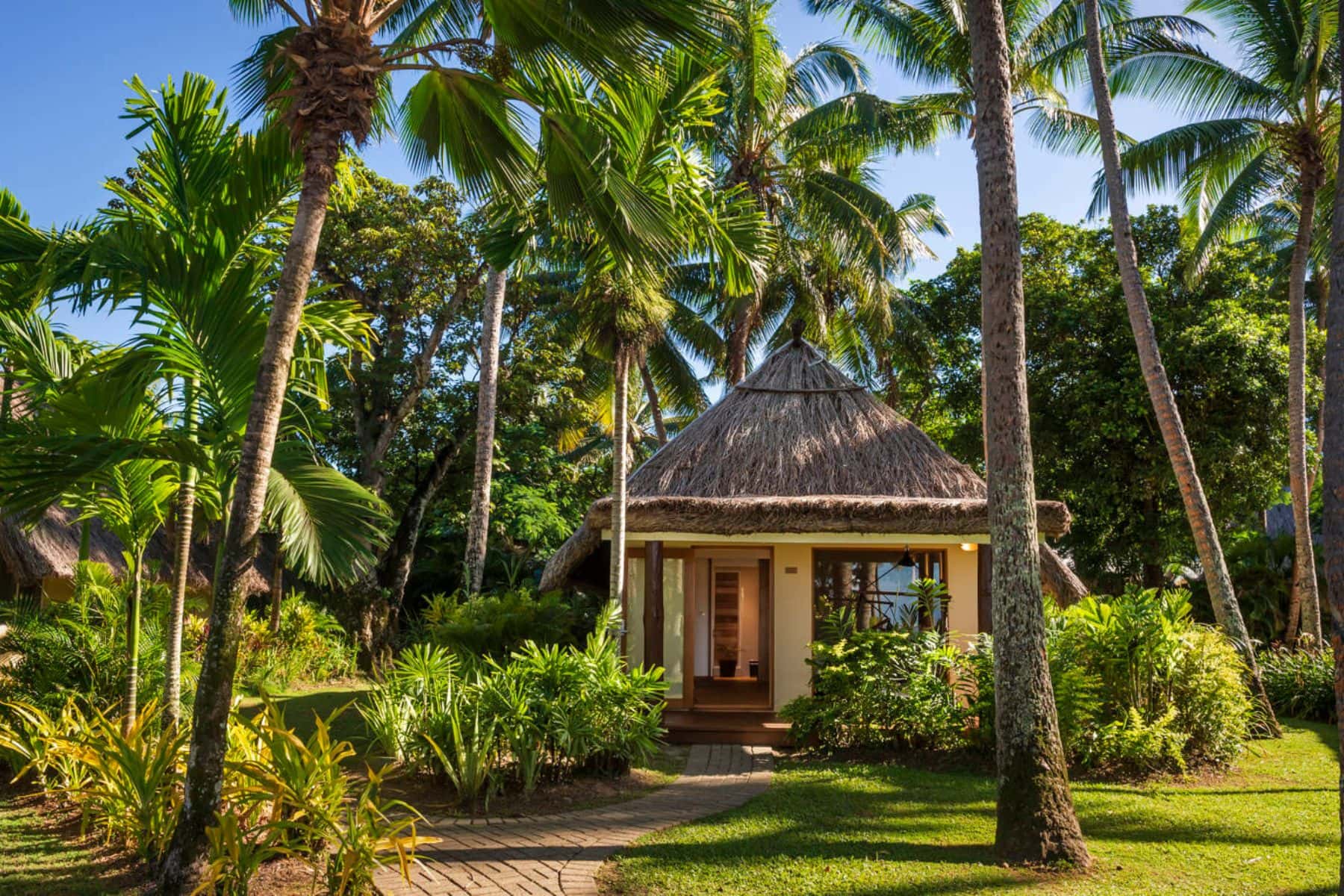 Outrigger Fiji Beach Resort Ocean Breeze