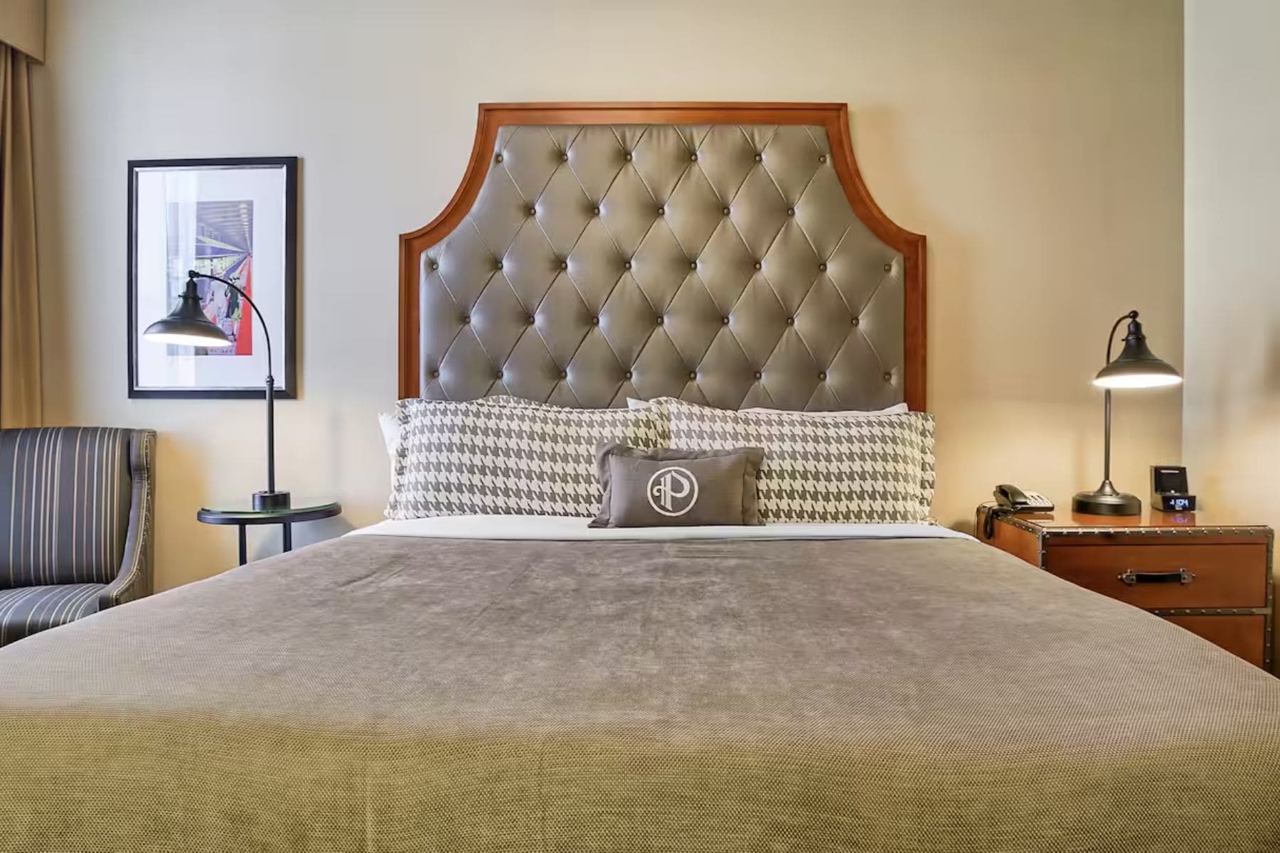 Peery Hotel Bedroom