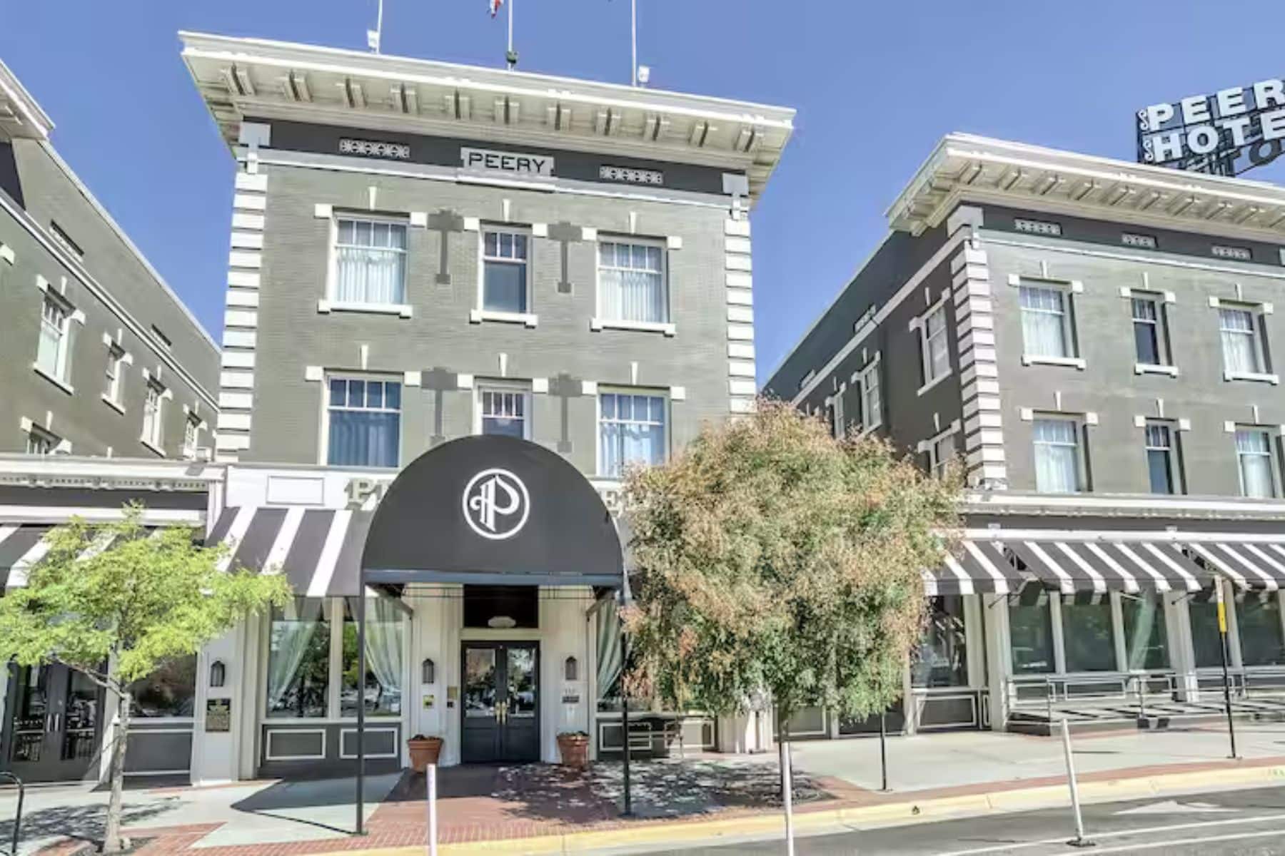 Peery Hotel Front