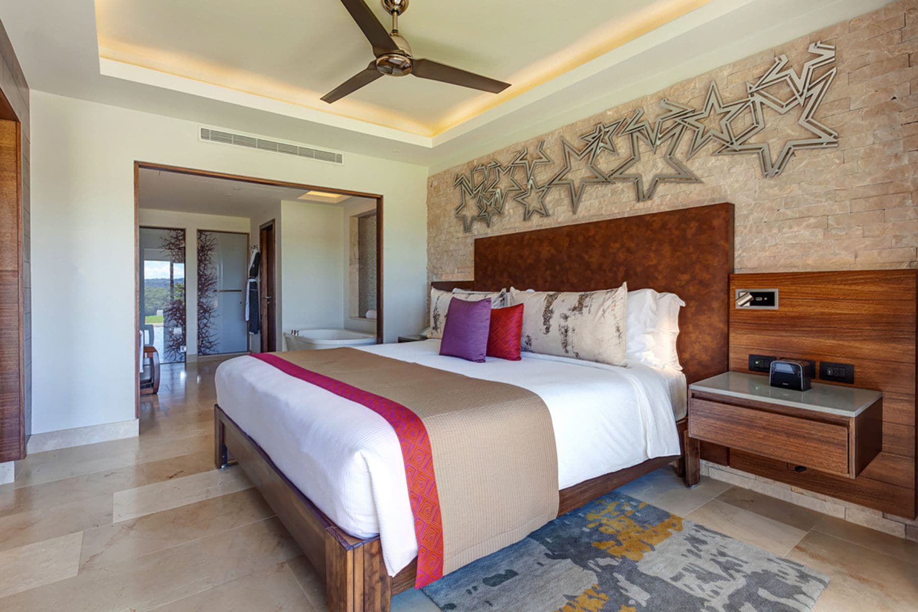 planet-hollywood-costa-rica-bed