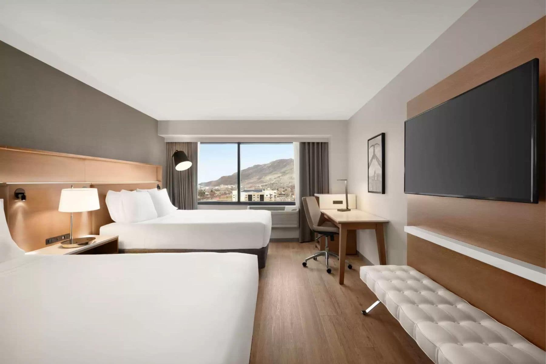 Radisson Hotel Downtown Salt Side Bed