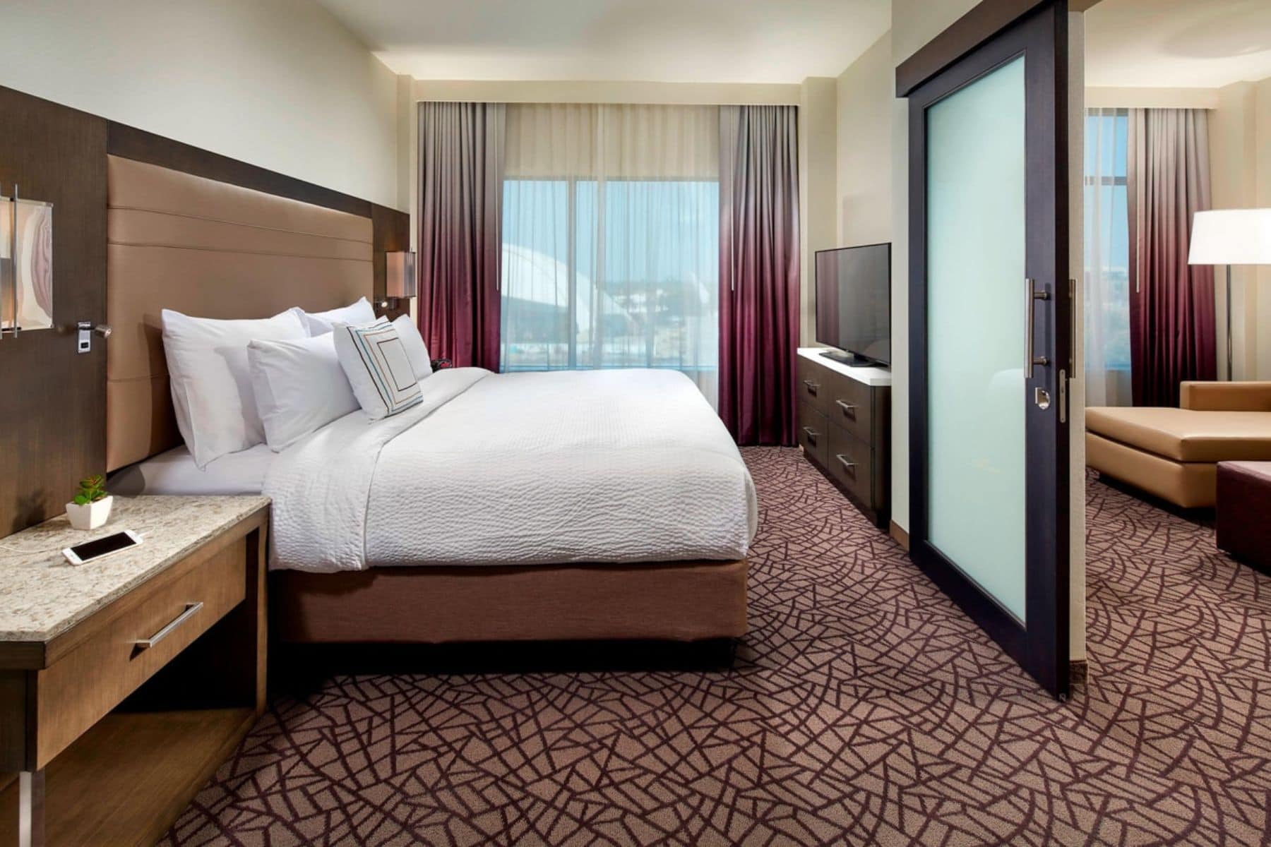 Residence Inn By Marriott Anaheim Bedside