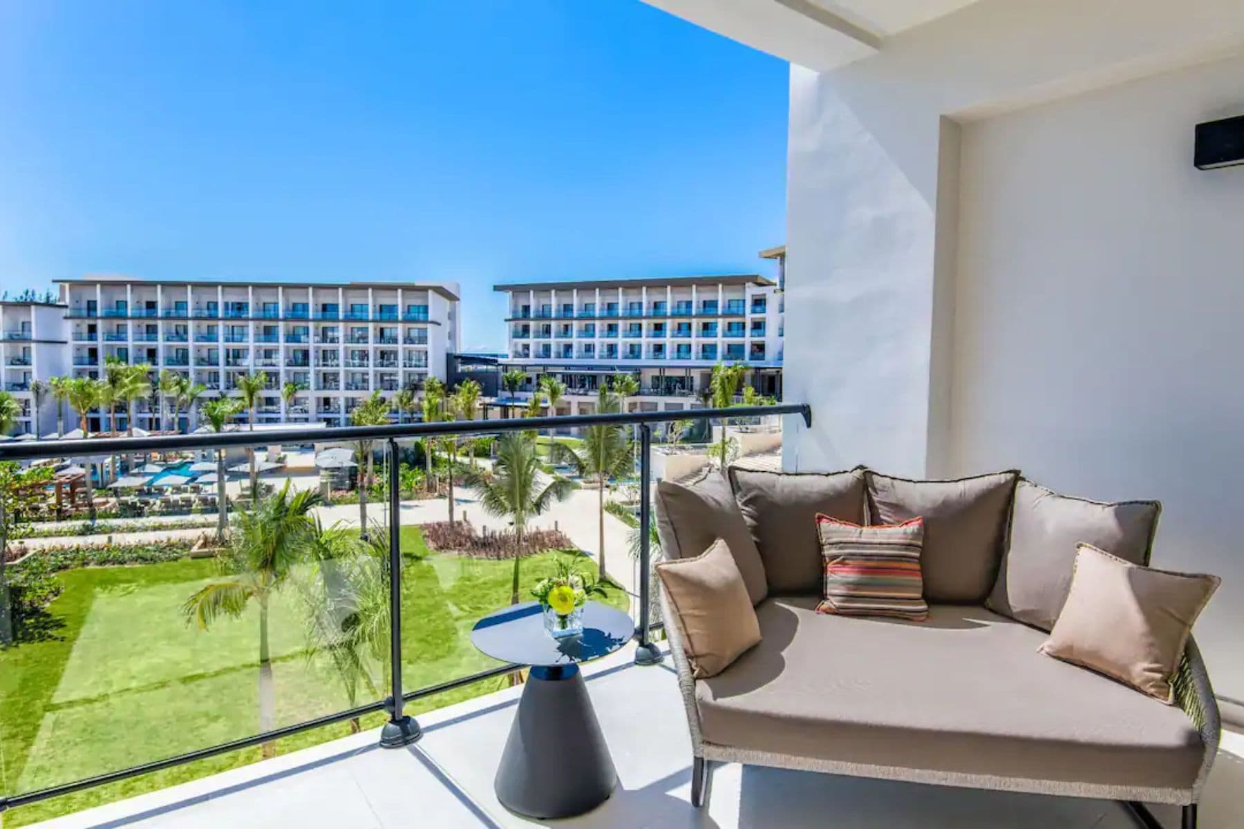 Resort View Junior King