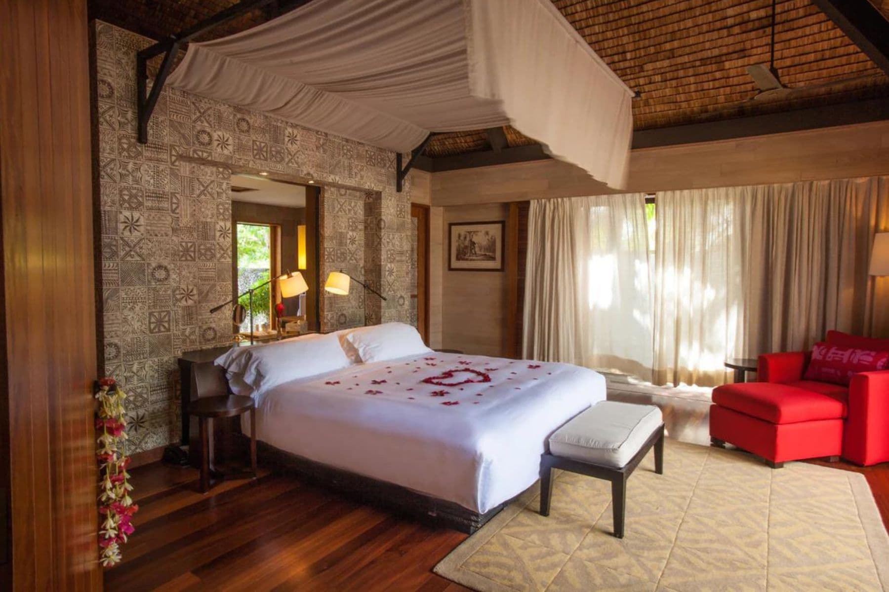 Room And Villas In St Regis